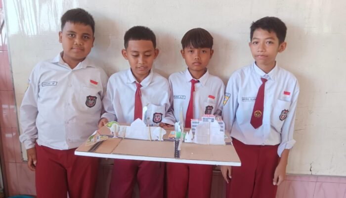 ‘Gilie Berkisah’, Giat Literasi Ekologi Berkreasi Olah Sampah Ala SDN Mentikan 1