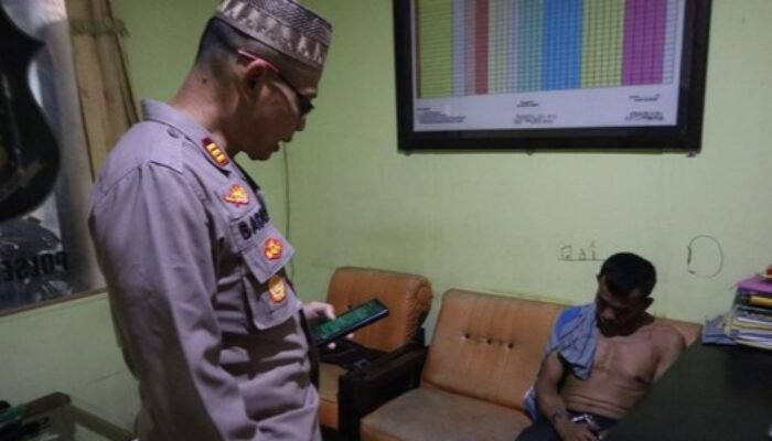 Berkostum Pocong, Kakek di Ponorogo Nyaris Bobol Minimarket