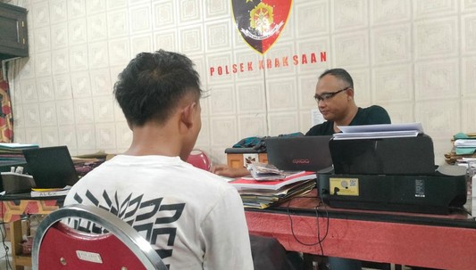 Penjual es teh, Curi burung