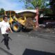 Dinilai Ganggu Kenyamanan Warga, Mas Pj Bersihkan Sampah di TPS Benteng Pancasila