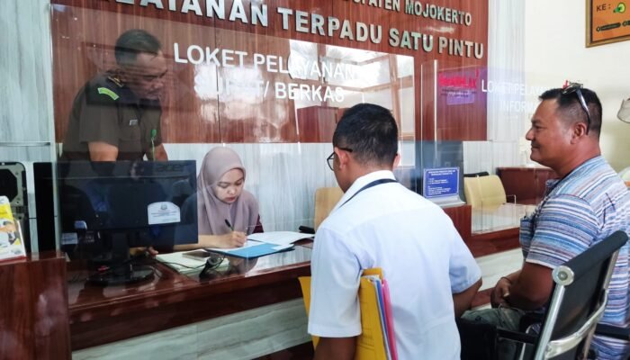 Panitia PTSL Desa Pungging Diduga Pungli, Warga Lapor Kejari Mojokerto