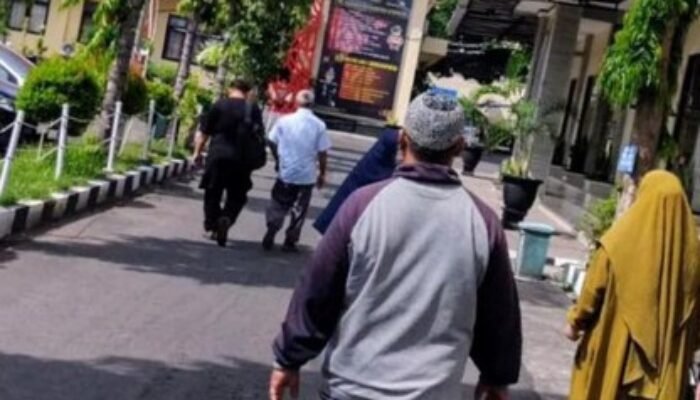 Bos Biro Umroh di Situbondo Dipolisikan Diduga Tipu Jamaah Hingga Ratusan Juta