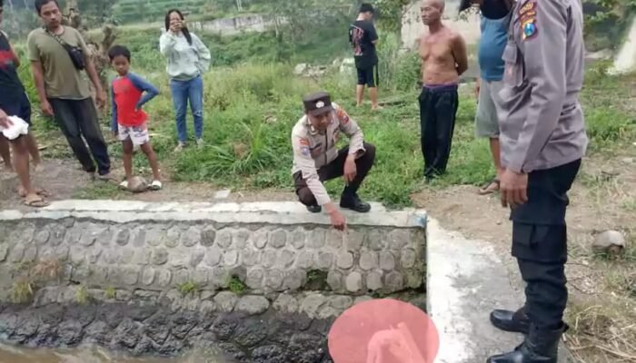 Jasad Bayi Tersangkut di Aliran Sungai Gegerkan Warga Blitar