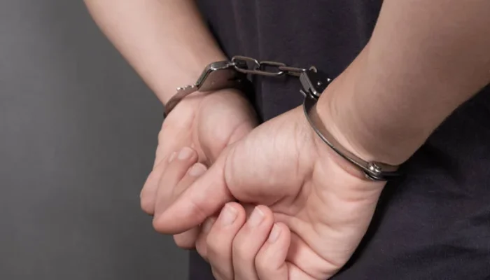 Pria Pamer Kelamin di Taman Bambu Runcing Surabaya Diamankan Polisi