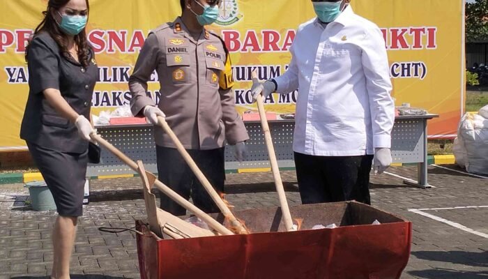 3 Juta Pil Koplo Dimusnahkan Kejari Kota Mojokerto