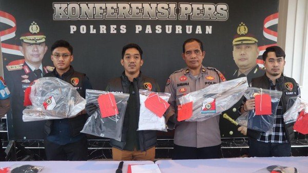 Acungkan Pedang di Jalanan, 4 Pelajar Pasuruan, Diringkus Polisi