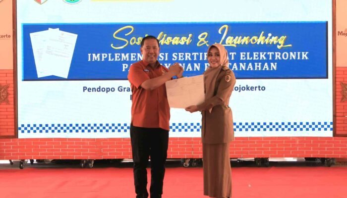 Digitalisasi Pelayanan Pertanahan, Pemkab Mojokerto Launching Implementasi Sertifikat Elektronik