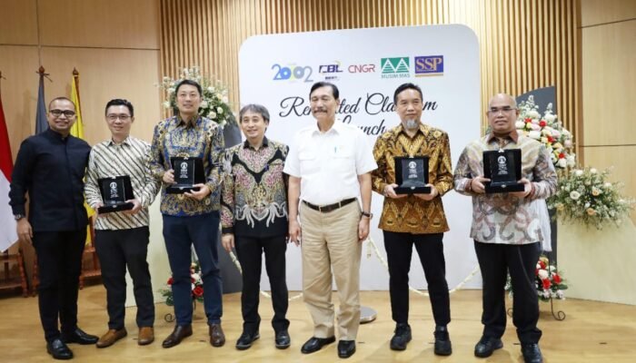 CBL Indonesia Investment Kontribusi Renovasi Ruang Kelas FEB UI Serta Diskusi Ekonomi Menuju Indonesia Emas 2045