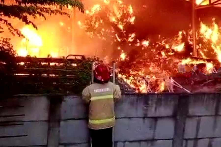 Gudang sekam kebakaran, Berita Sidoarjo