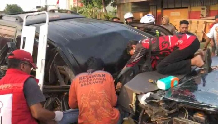 4 Kendaraan Terlibat Kecelakaan Karambol di ByPass Mojokerto