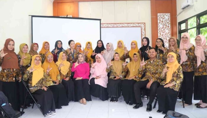 Tingkatkan Literasi Masyarakat Kota Mojokerto  dengan Inovasi Keping Emas