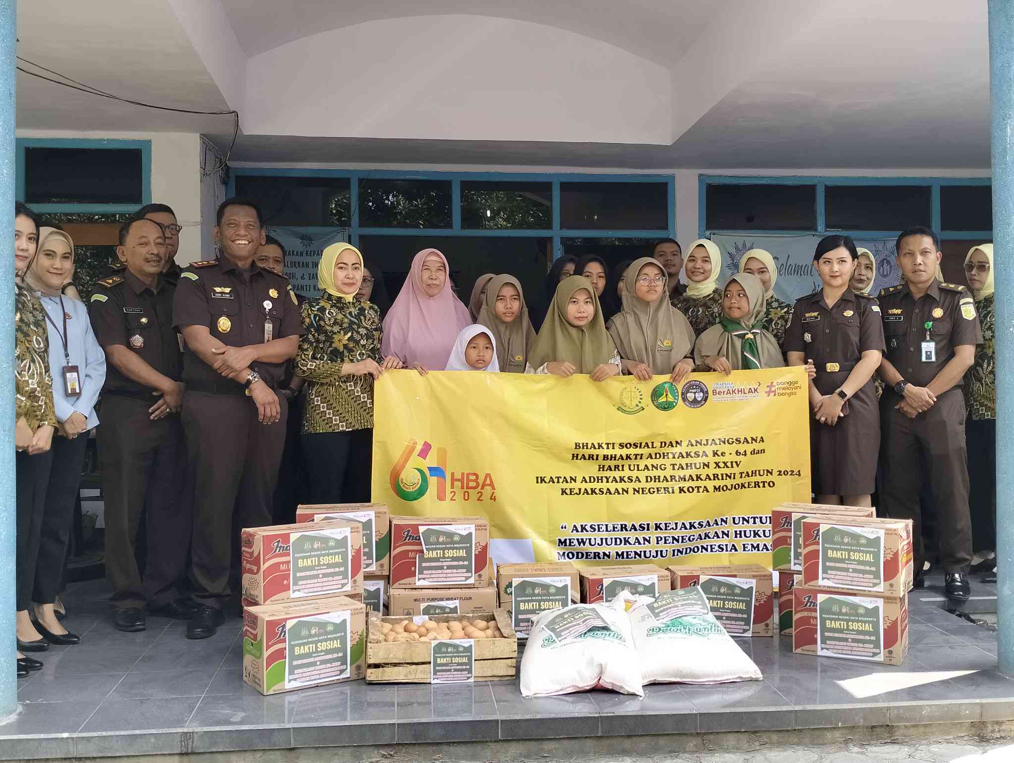 bantuan sosial, Bansos,