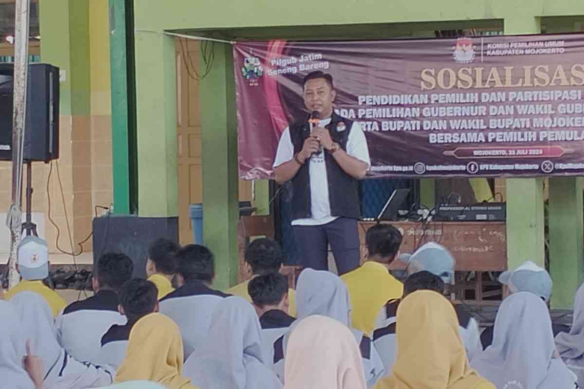 Sosialisasi, Pilkada 2024, SMK PGRI Sooko,