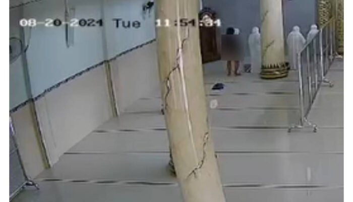 Shalat Dzuhur di Masjid Bojonegoro, Jamaah Wanita Jadi Korban Pelecehan Seksual