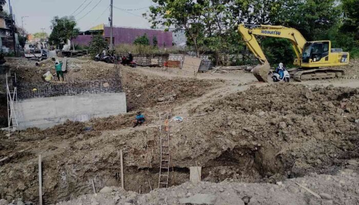 Jembatan Cinandang Mulai Dibangun, Mobilitas dan Pertumbuhan Ekonomi Warga Mojokerto Semakin Meningkat