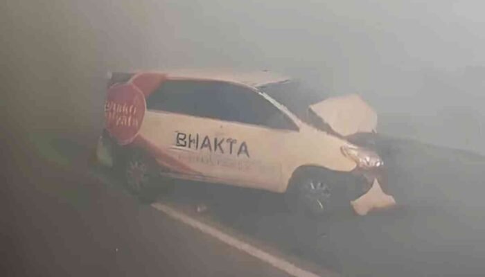Asap Mengepul Bikin 4 Kendaraan Kecelakaan Beruntun di Tol Sumo