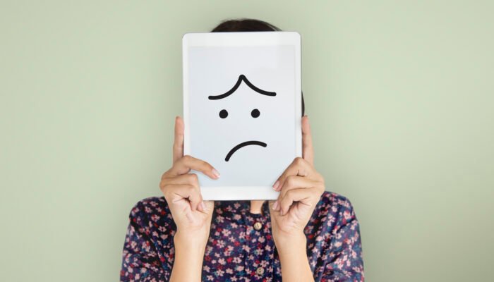 FOMO Bisa Merusak Kesehatan Mental Anda? Cek Faktanya!