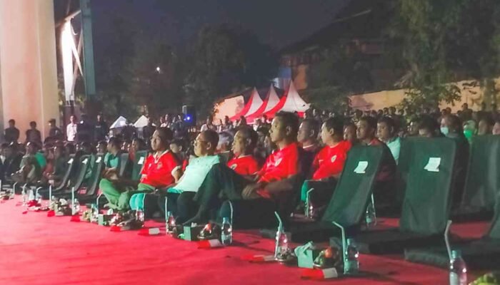 Euforia Nobar Indonesia vs Australia di GOR Seni Kota Mojokerto, Warga Bersatu Dukung Timnas Garuda