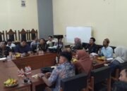 Rapat Pleno yang digelar oleh Bawaslu Kabupaten Mojokerto