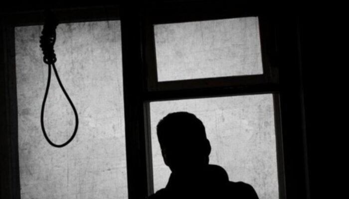 Usai Cekcok dengan Istri, Suami di Blitar Tewas Gantung Diri di Dapur