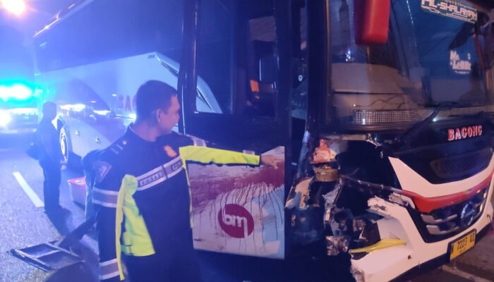 Tertabrak Bus Bagong Pemotor di Tulungagung Tewas Seketika