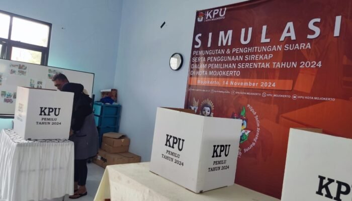 Persiapan Pilkada 2024, KPU Kota Mojokerto Adakan Simulasi Pemungutan dan Perhitungan Suara