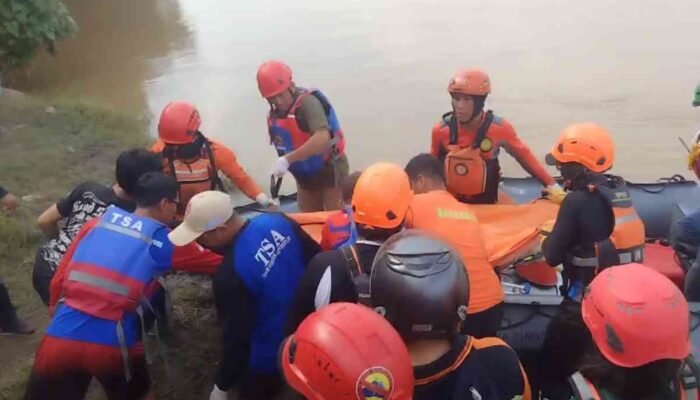 Pemuda yang Hilang Tenggelam di Sungai Brantas Mojokerto Berhasil Ditemukan 