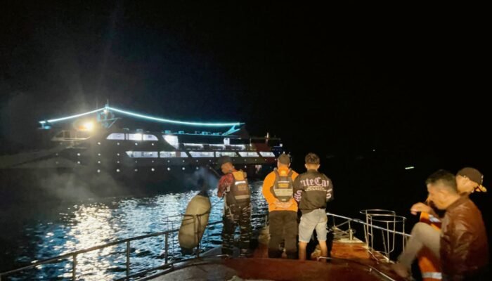 Kapal Alami Kerusakan Pada Kemudi, Ratusan Penumpang KM.Aksar Saputra 07 Rute Bacan-Ternate Berhasil di Evakuasi