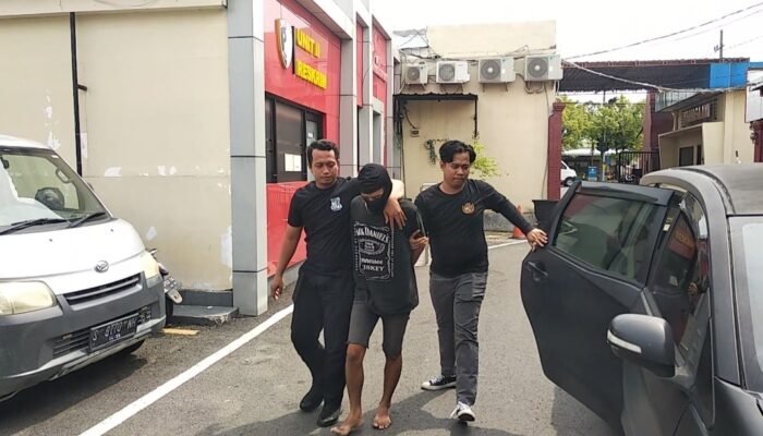 Pembunuh Warga Wates Kota Mojokerto Dibekuk Polisi Saat Jualan Cilok di Bandung