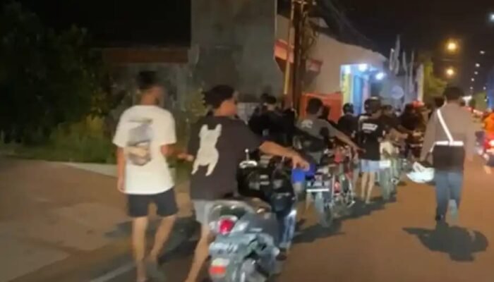 Terjaring Razia, Pebalap Liar di Tuban Disanksi Dorang Motor ke Kantor Polisi