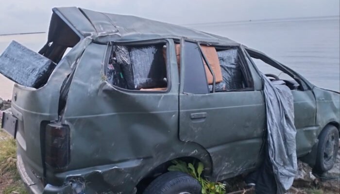 Tabrak Pembatas Jalan di Sampang, Anggota TNI Meregang Nyawa