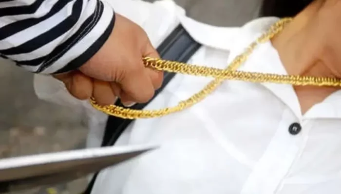 Polisi Bekuk Dua Pelaku Jambret Kalung Emak-emak di Tulungagung