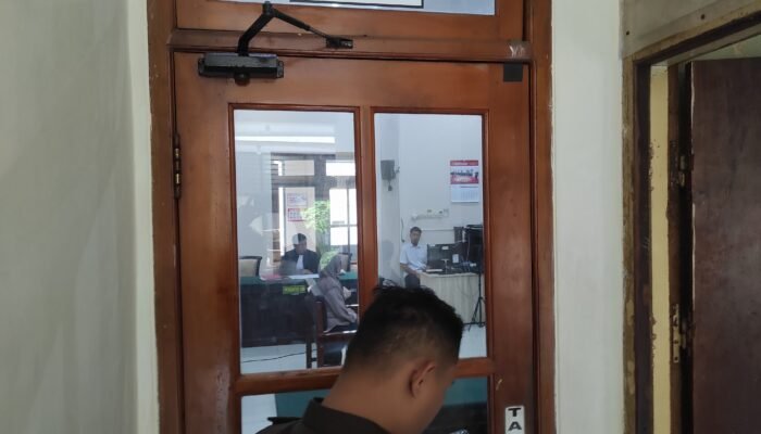 Kasus PNS Bugil Bareng Simpanan di Mojokerto Mulai Disidangkan