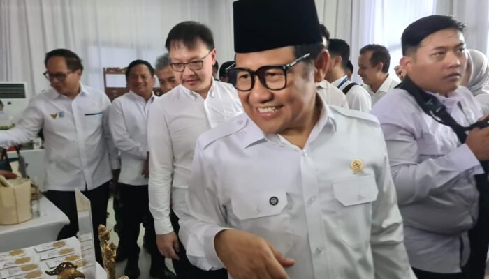 Menko PM Dorong Pemberdayaan Ekonomi Berbasis PNM Mekaar di Mojokerto