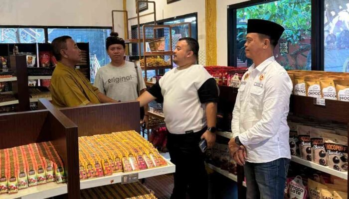 HIPMI Mojokerto Dukung Pengembangan Ekonomi Lokal Lewat Event ‘Cokelat Mojopahit Fun Swimming Series I-2025’