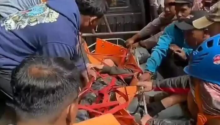 Pikap Masuk Jurang di Lereng Semeru, Sopir dan Kernet Kritis