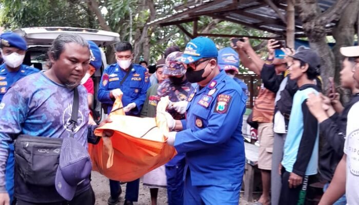Nelayan Hilang di Laut Bangkalan Ditemukan Tersangkut di Pohon Mangrove