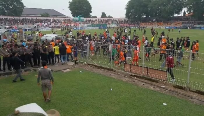 Laga Persekabpas vs Tornado FC Ricuh, Kualitas Wasit Liga 3 Kembali Jadi Sorotan