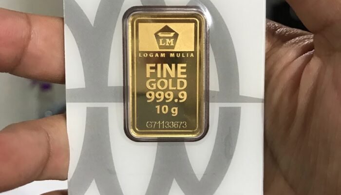 Harga Emas Antam Turun Rp7.000, Kini Dibanderol Rp1.671.000 per Gram