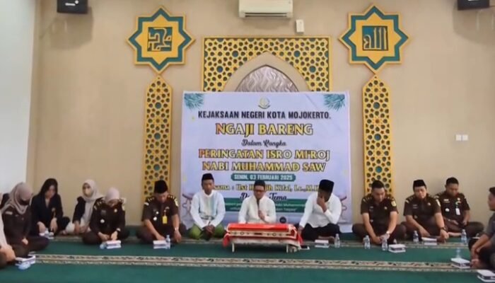 Peringati Isra Mi’raj Nabi Muhammad SAW, Kejari Kota Mojokerto Gelar Ngaji Bareng