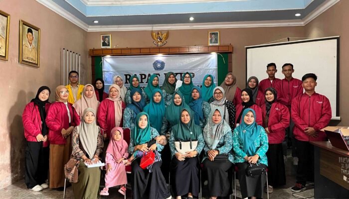 Bentuk Pengabdian Masyarakat, KKM Undar Jombang Gelar Sosialisasi 