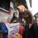 Istimewa, Pemkot Mojokerto Beri Bansos Lansia Langsung Diantar Ke Rumah 