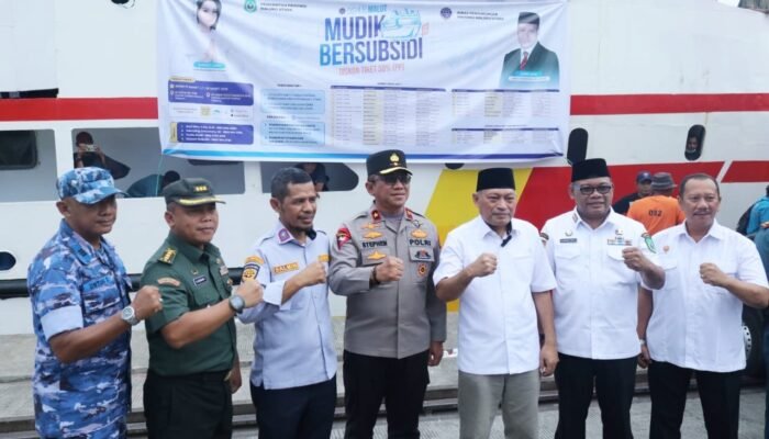 Kasrem 152/Baabullah Ikut Lepas Peserta Mudik Bersubsidi Pemprov Malut Tahun 2025