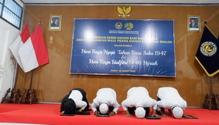 Ratusan Warga Binaan Lapas Mojokerto Terima Remisi Idulfitri 2025