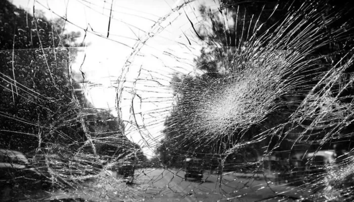 Adu Banteng di Tol Pekalongan: Mobil BR-V Lawan Arah Tabrak Bus Suporter Persebaya, 1 Tewas