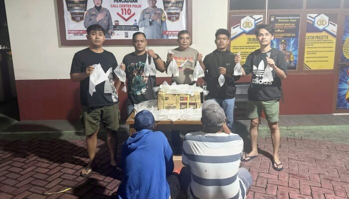 Polsek Ternate Selatan Amankan Ratusan Kantong Miras Jenis Cap Tikus