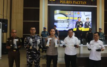 penyelundupan benur Pacitan, kurir benih lobster ditangkap, Polres Pacitan sita benur, benur ilegal Solo
