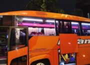 Arema vs Persik, bus Persik dilempari, pelemparan batu Aremania, pelatih Persik terluka, insiden usai laga Arema, tragedi Kanjuruhan 2025