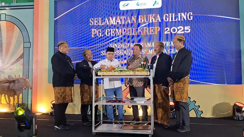 produksi gula PG Gempolkrep 2025, target gula Mojokerto, musim giling tebu 2025, serapan tenaga kerja PG Gempolkrep, rendemen gula 2025, tradisi manten tebu, selamatan buka giling