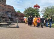 kirab budaya waisak, candi brahu mojokerto, perayaan lintas iman, waisak 2569 BE, kirab keagamaan nusantara